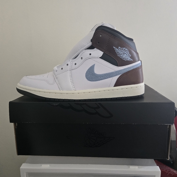 Jordan 1 White/Brown/Light Blue